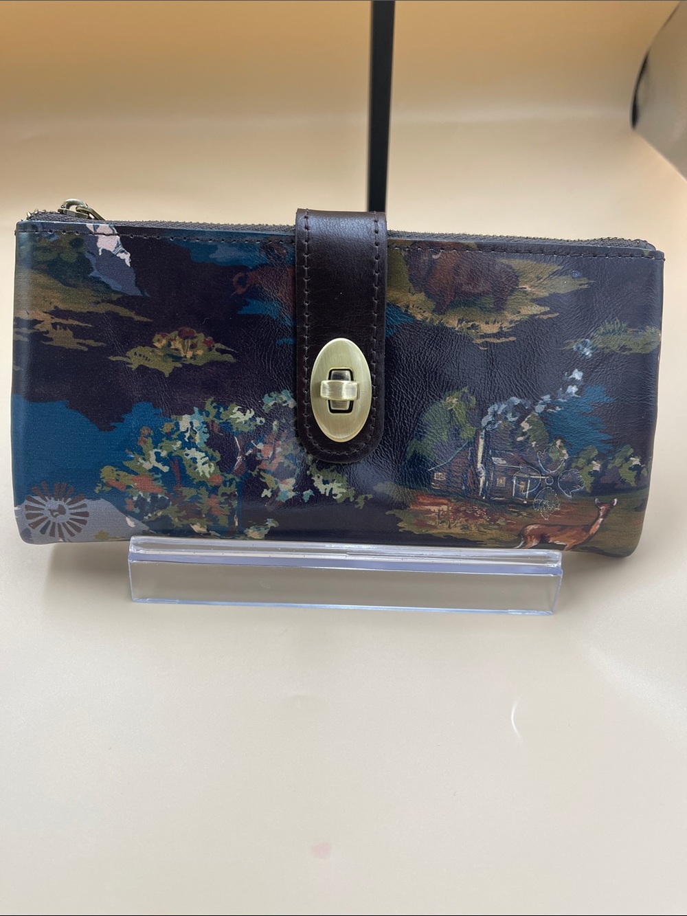 Patricia Nash Scenic Print Leather Wallet in beautiful colors Quality stunning